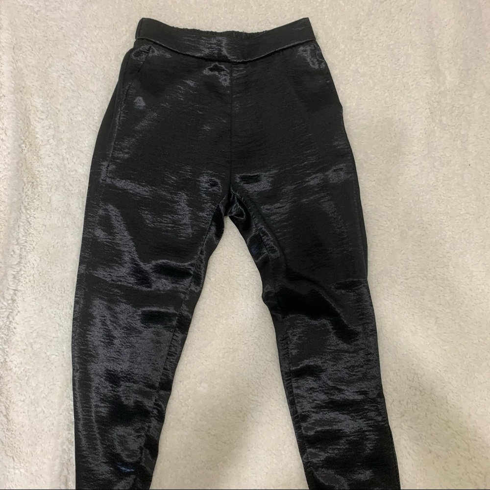 DKNY Black Satin pants with pockets (XXS)